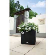 Lechuza CUBE Cottage 50 önöntöző készlettel:  Fehér